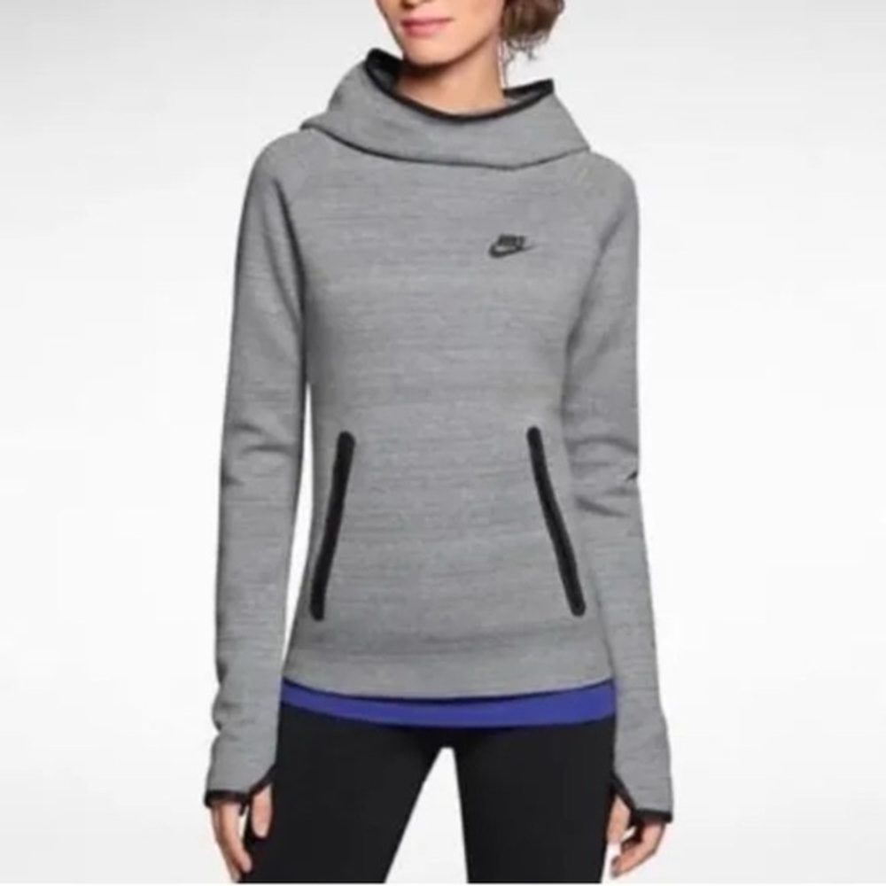 Nike Light Grey Hooded Training Sweatshirt with Thumb Holes